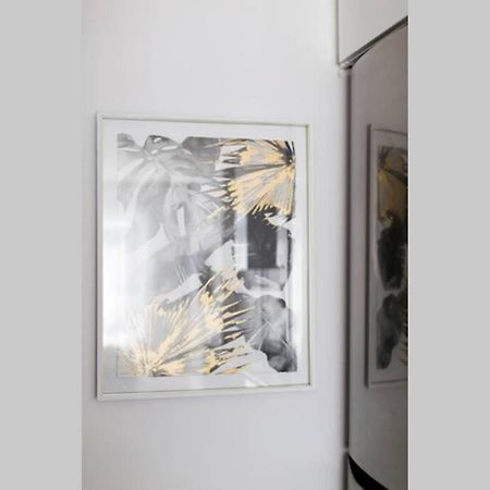 Wonderful Studio In Little Italy With Full Bath By Den Stays Montréal Eksteriør billede