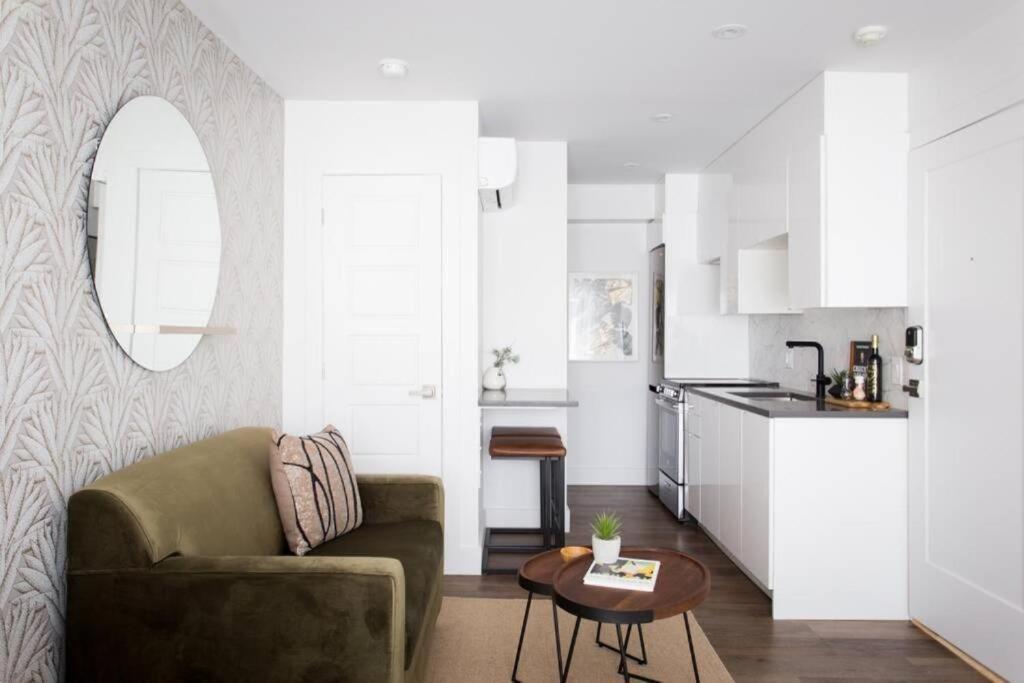 Wonderful Studio In Little Italy With Full Bath By Den Stays Montréal Eksteriør billede