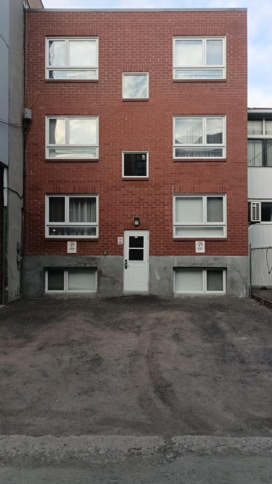 Wonderful Studio In Little Italy With Full Bath By Den Stays Montréal Eksteriør billede
